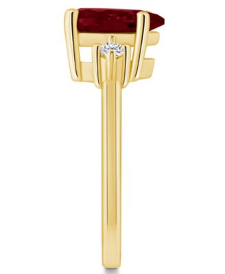 Garnet and Diamond Ring (1-3/4 ct.t.w and 1/10 ct.t.w) 14K Yellow Gold