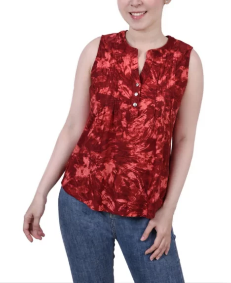 Petite Sleeveless Jacquard Y-neck Top - Wine Tie Dye