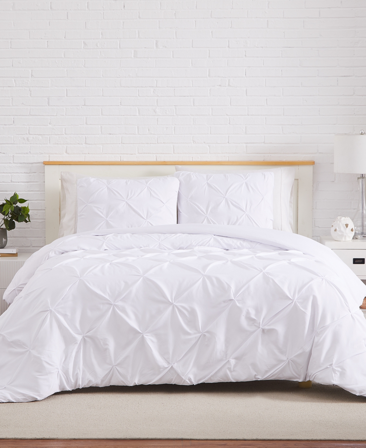 Southshore Fine Linens Pintuck 3 Piece Duvet Cover And Sham Set, King/california King In White