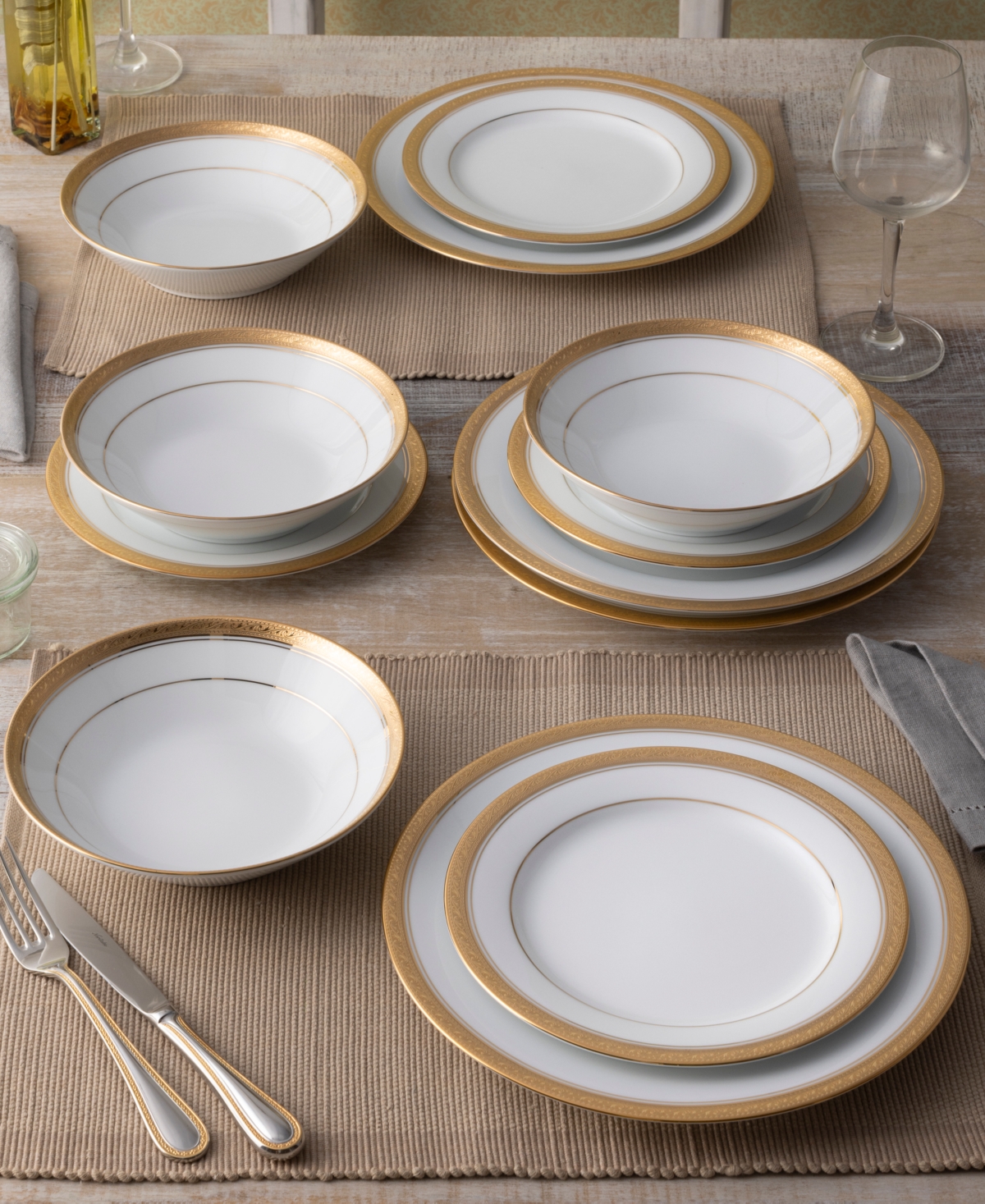 Noritake Crestwood Set, Service For 4 - White and Gold-Tone