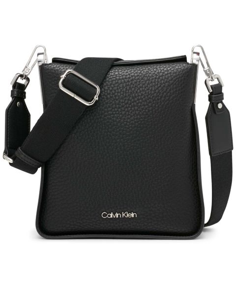 Женская сумка Calvin Klein Fay Mini Adjustable Crossbody with Magnetic Top Closure, цвет: Чёрный / Серебристый