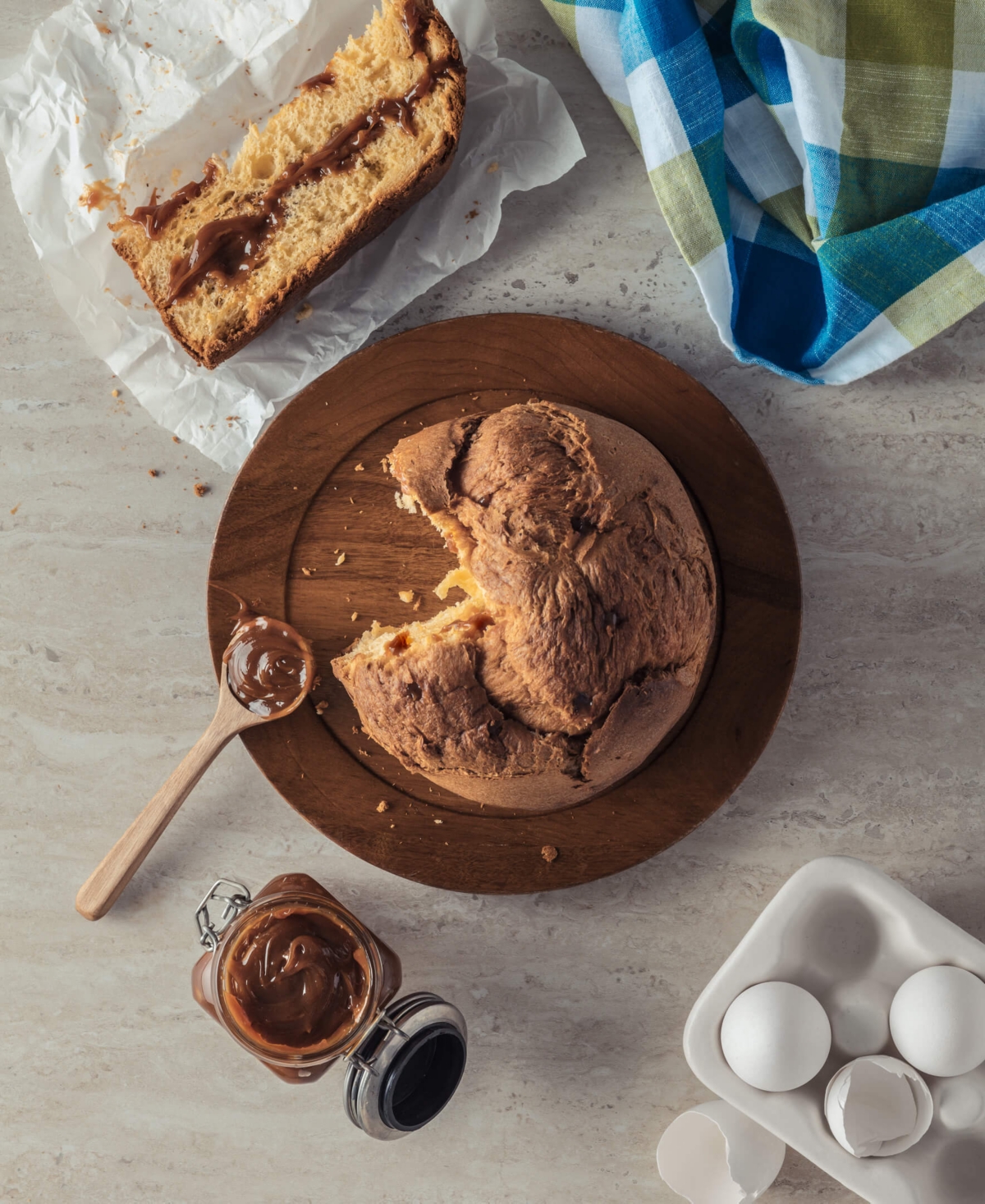 Ofner Panettone Dulce De Leche Cake, 35.27 oz In No Color