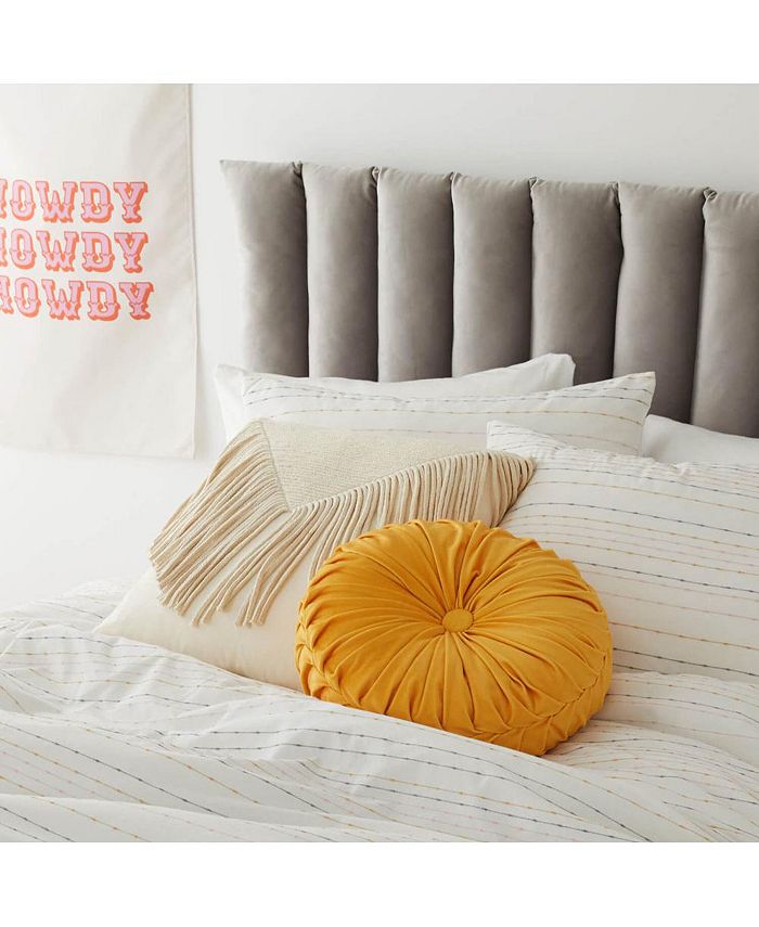 Dormify Round Tufted Velvet Throw Pillow, 20" x 20", UltraCute Styles