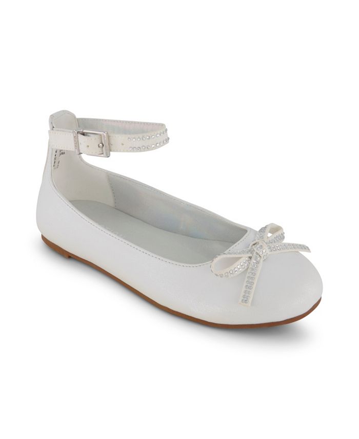 Macy's white flat shoes 2025
