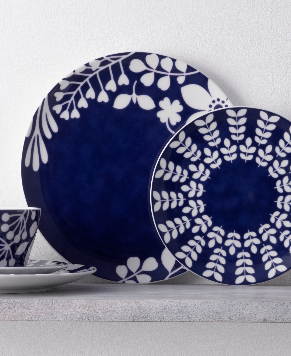 Noritakefjord 12-Piece Dinnerware Set, Service for 4