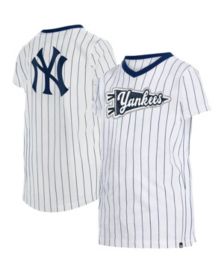Outerstuff Girls Youth White New York Yankees Ball Striped T-Shirt Size: Medium