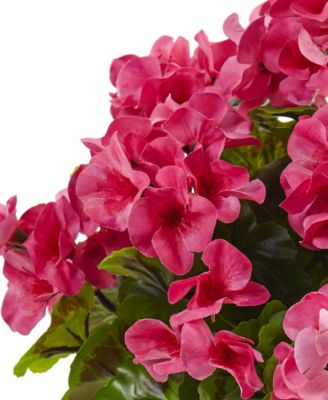 Geranium UV-Resistant Indoor/Outdoor Artificial Plant in Metal Planter 