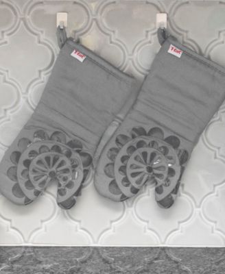 Medallion Print Silicone and Cotton Twill Oven Mitt, Set of 2