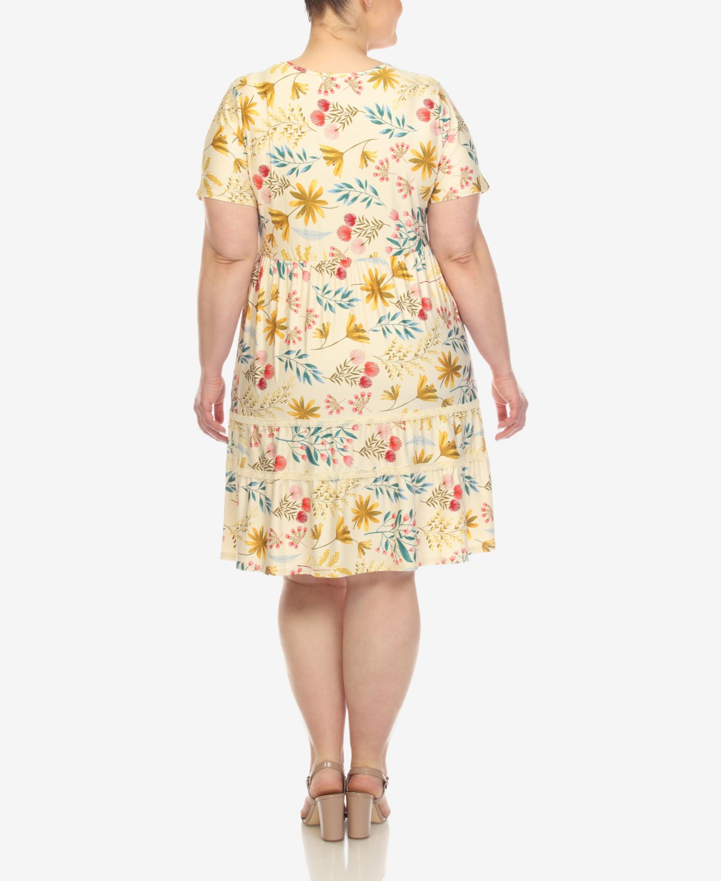 Женское платье White Mark Plus Size Floral Short Sleeve Knee Length, цвет: Бежевый — фото 2