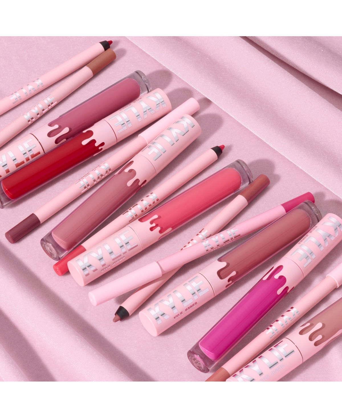Kylie Cosmetics 2-Pc. Velvet Lip Set - 405 Red Velvet