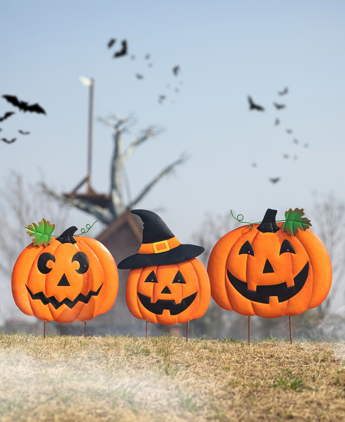 Glitzhome H Halloween Lighted Metal Stacked Jack-o-Lantern Yard Stake, Set of 3