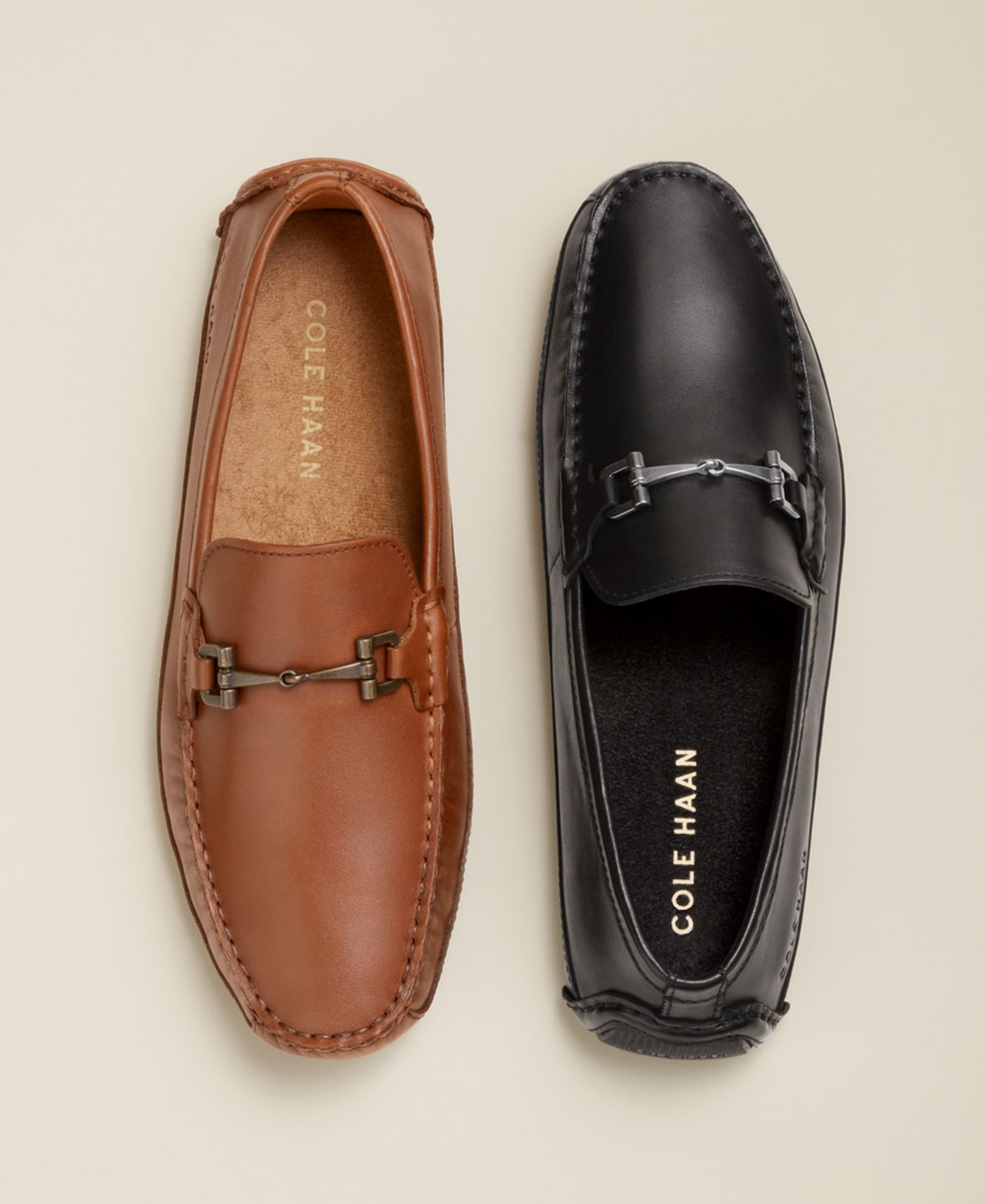 Мужские мокасины-драйверы Cole Haan Wyatt с деталью-пряжкой, цвет: Чёрный — фото 3