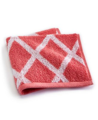 Sanders Diamond Cotton Washcloth, 13" x 13"