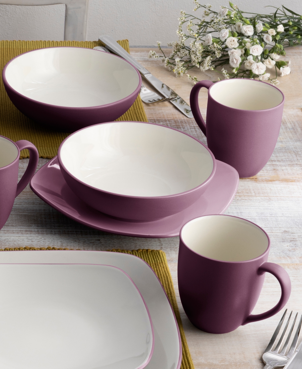 Noritake Colorwave Square16-Pc. Dinnerware Set, Service for 4 - Burgundy