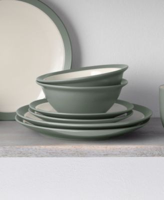 Colorwave Curve 16 Pc. Dinnerware Set, Service for 4