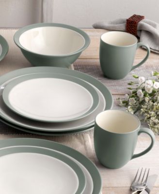 Colorwave Curve 16 Pc. Dinnerware Set, Service for 4