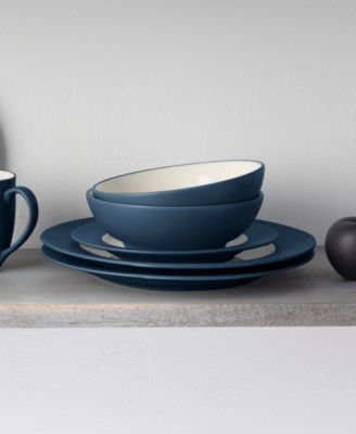 Colorwave Rim 16-Pc. Dinnerware Set, Service for 4