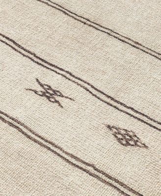 Rivi BORC2300 6'7" x 9' Area Rug