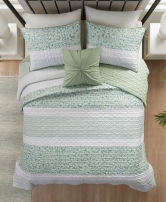 Caralie Seersucker 4-Piece Quilt Sets