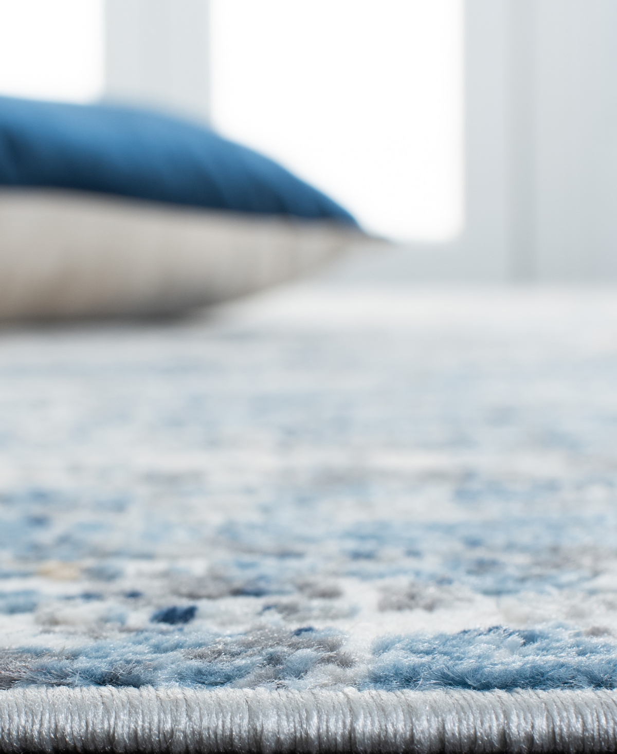 Safavieh Amelia ALA487 Area Rug - Blue