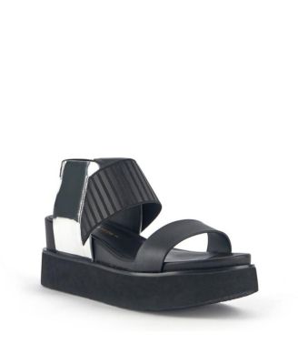 United Nude