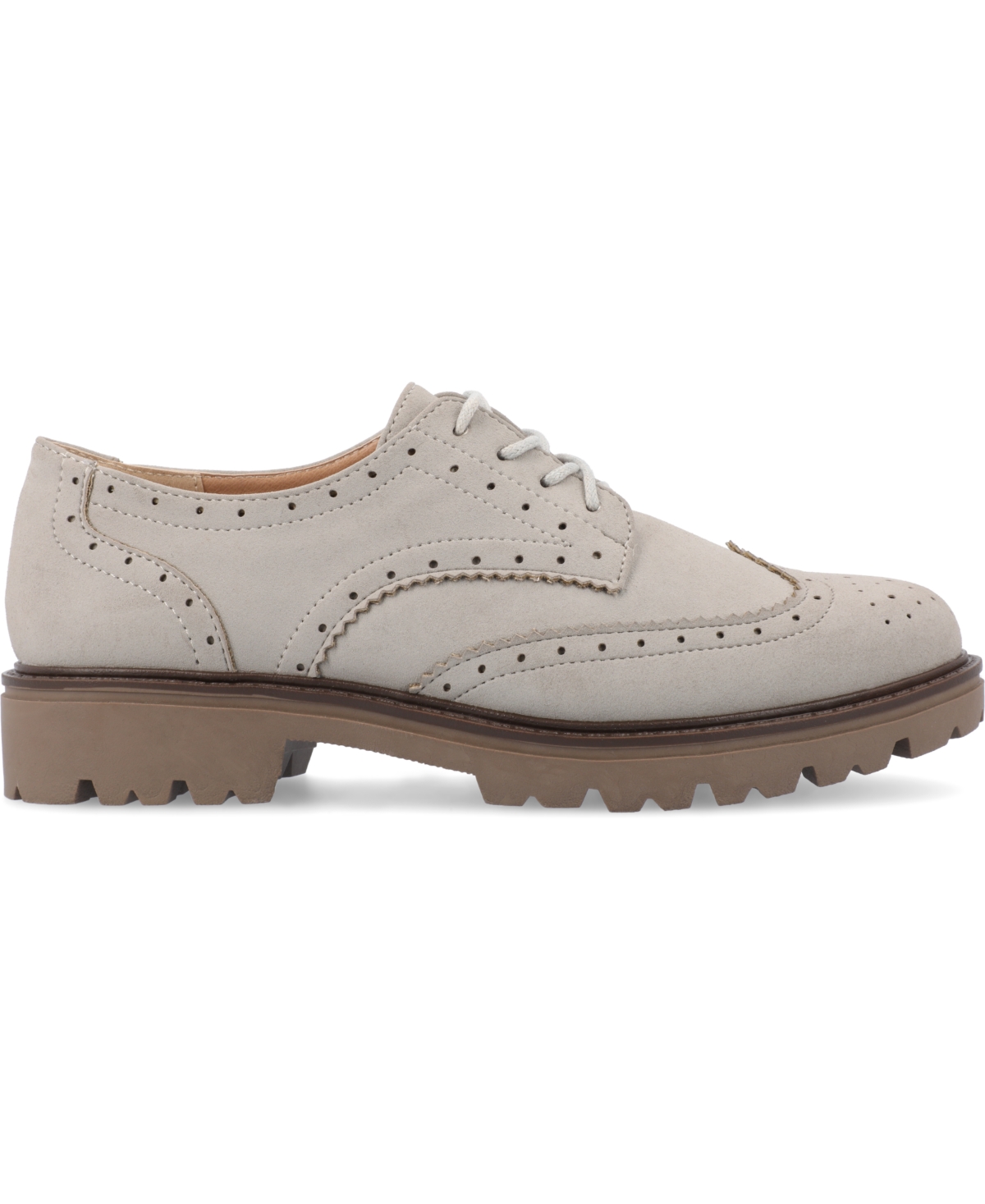 Journee Collection Women's Claudiya Wingtip Oxford Lug Sole Flats