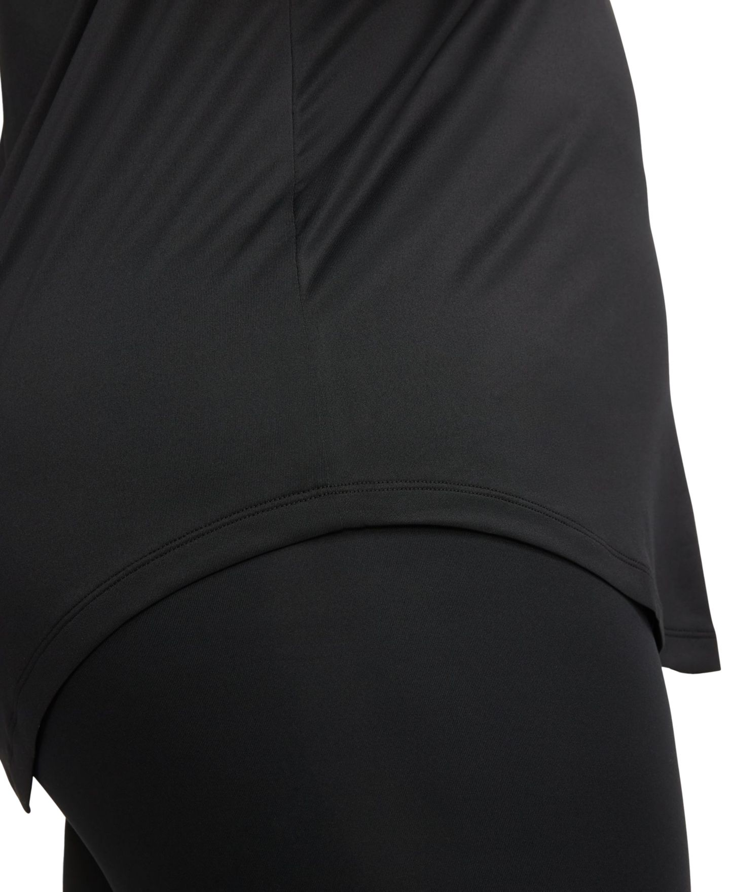 Женская футболка Nike Plus Size Active Dri-FIT Short-Sleeve Logo, цвет: Чёрный — фото 4