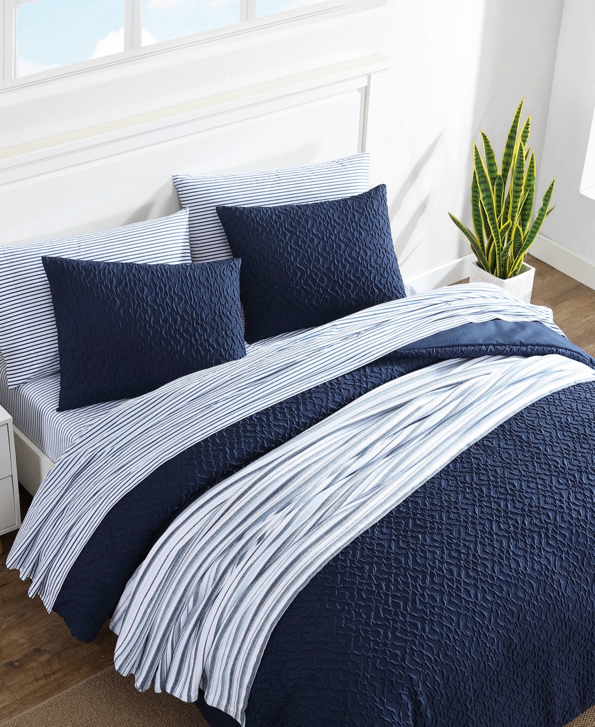 Nautica Point Harbor Embossed Piece Duvet Cover Set
