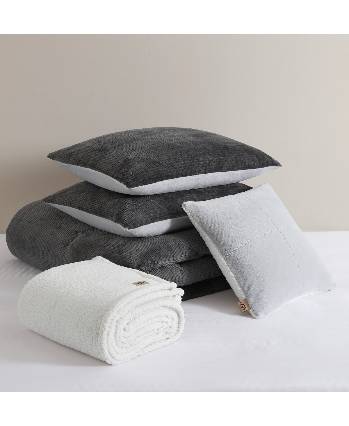 UGG BRODY REVERSIBLE 5-PC. COMFORTER SET, TWIN/TWIN XL 