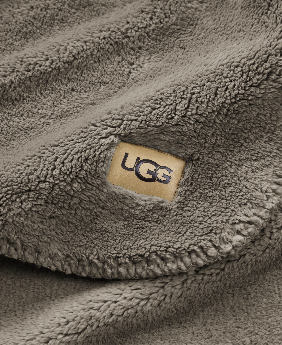 Ugg Saige Plush Throw, 50" X 70" In Cinder