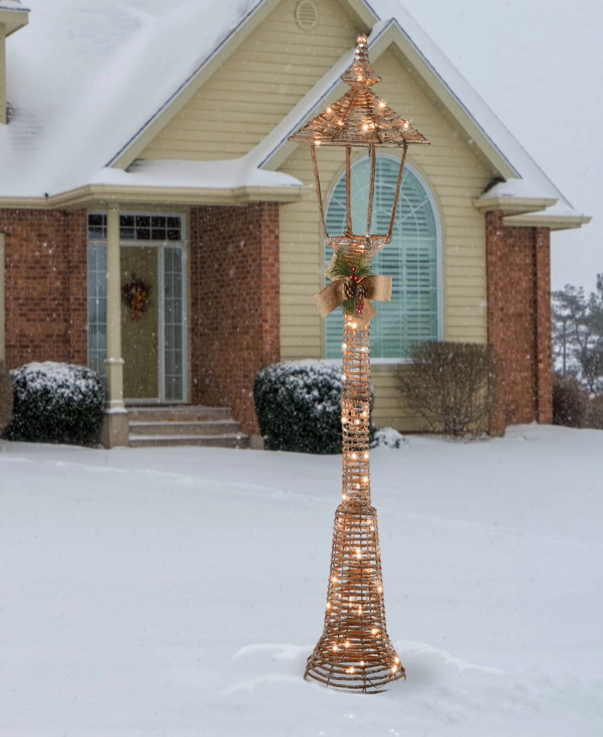 National Tree Company 60" Pre-lit Champagne Vine Lamppost In Beige