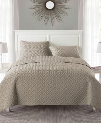 Nina Embossed 3-Pc.Quilt Set, Full/Queen