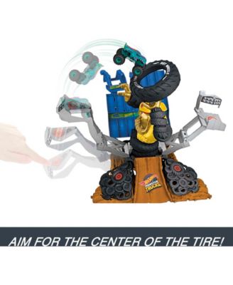 Monster Trucks Arena Smashers Mega-Wrex Vs Crushzilla Takedown Playset