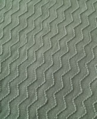 Wave-Link Texture Lightweight Throw, 50" x 60"