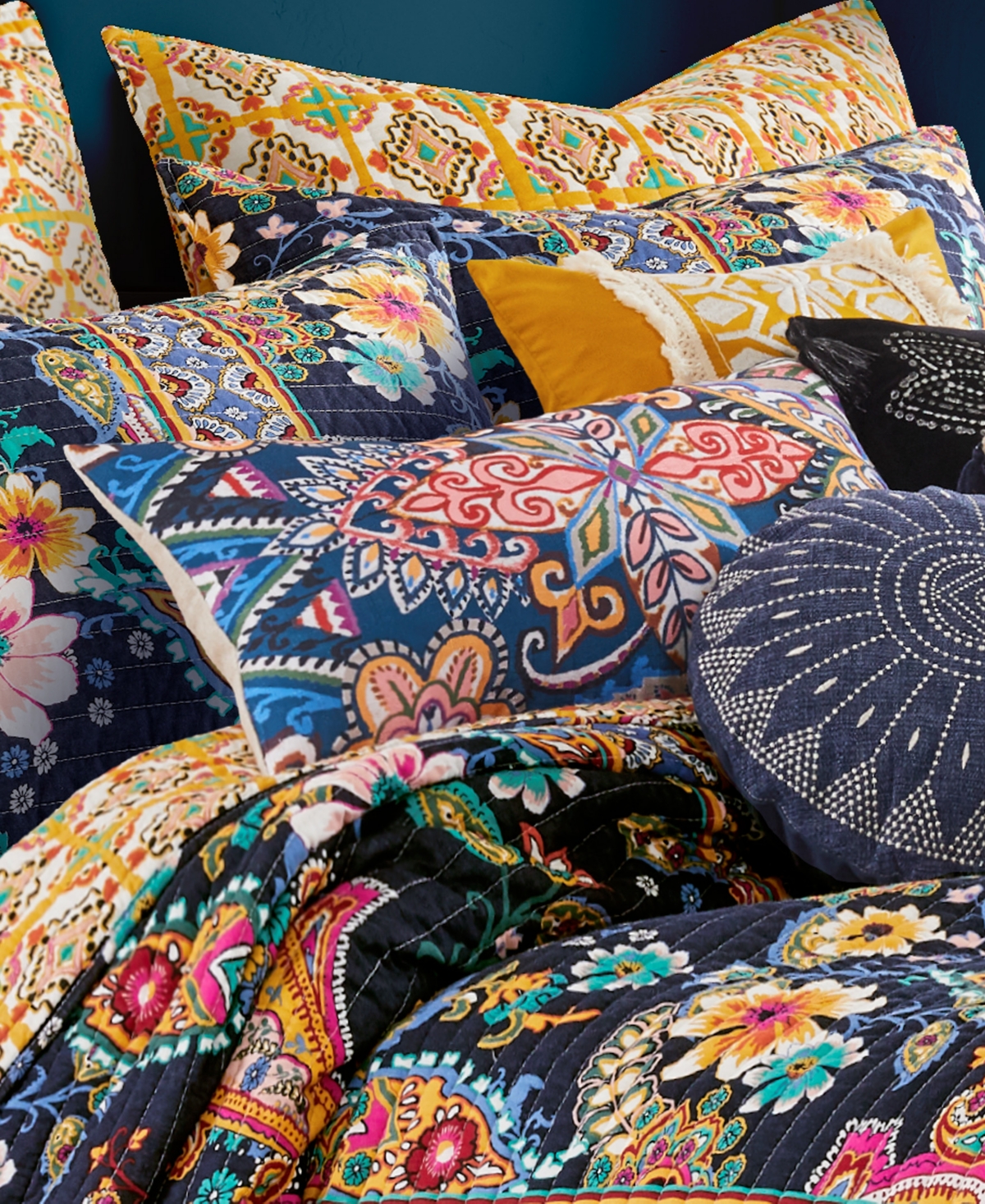 Levtex Bertelli Medallion Decorative Pillow, 12" X 24" In Navy