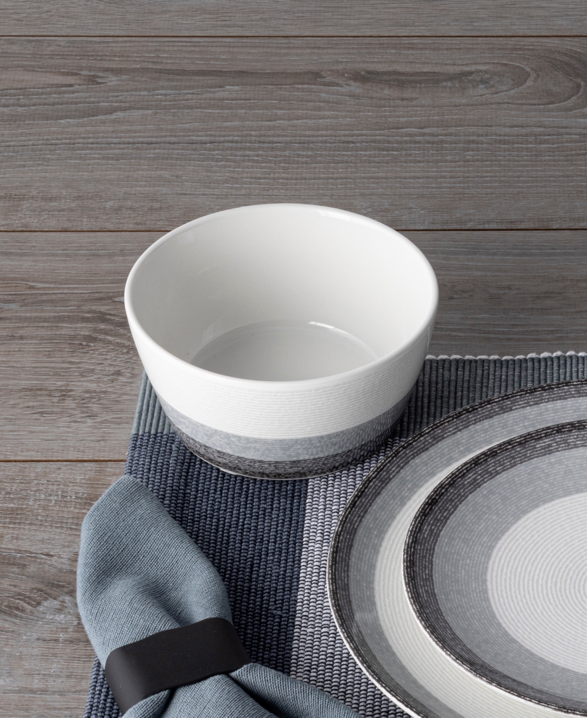 NORITAKE COLORSCAPES LAYERS 4 PIECE COUPE PLACE SETTING 