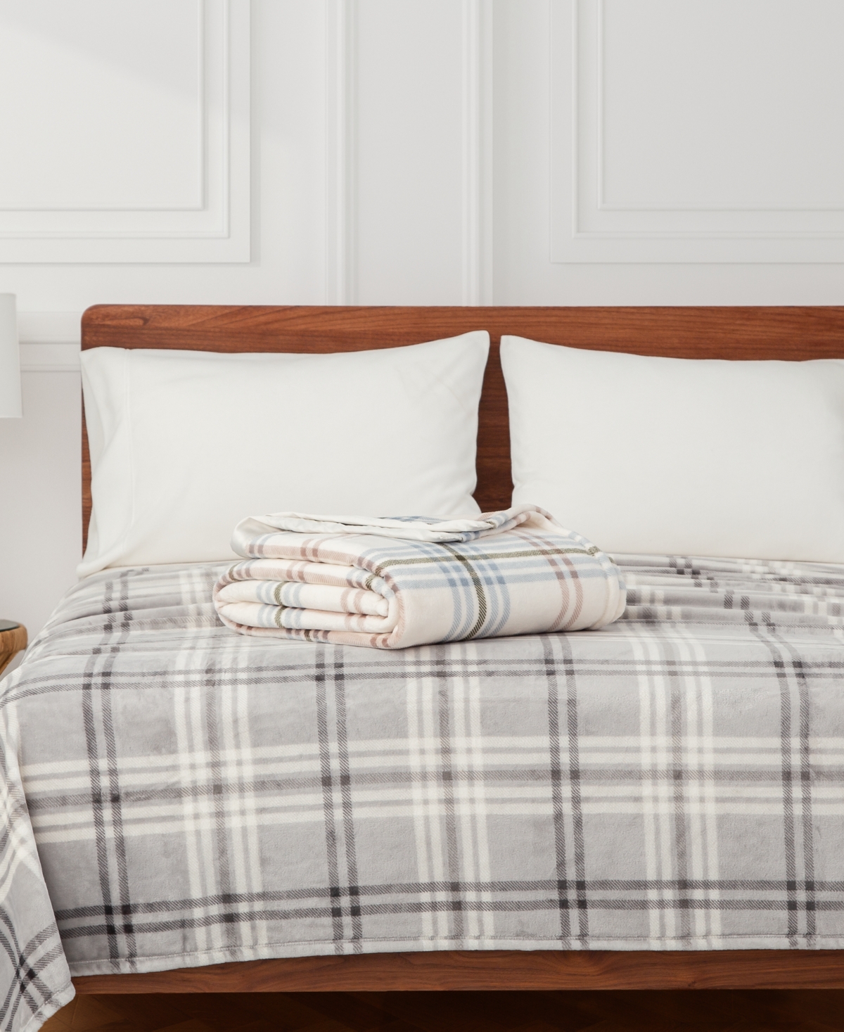 Berkshire Classic Velvety Plush Blanket, Twin, Exclusively at Macy's