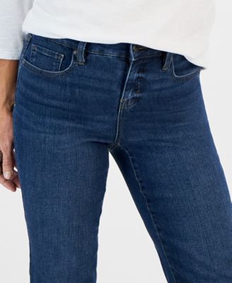 Petite Mid-Rise Curvy Roll-Cuff Capri Jeans