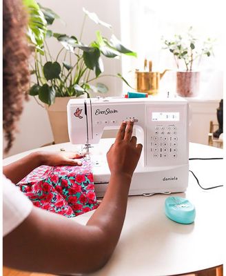 Daniela Computerized Sewing Machine