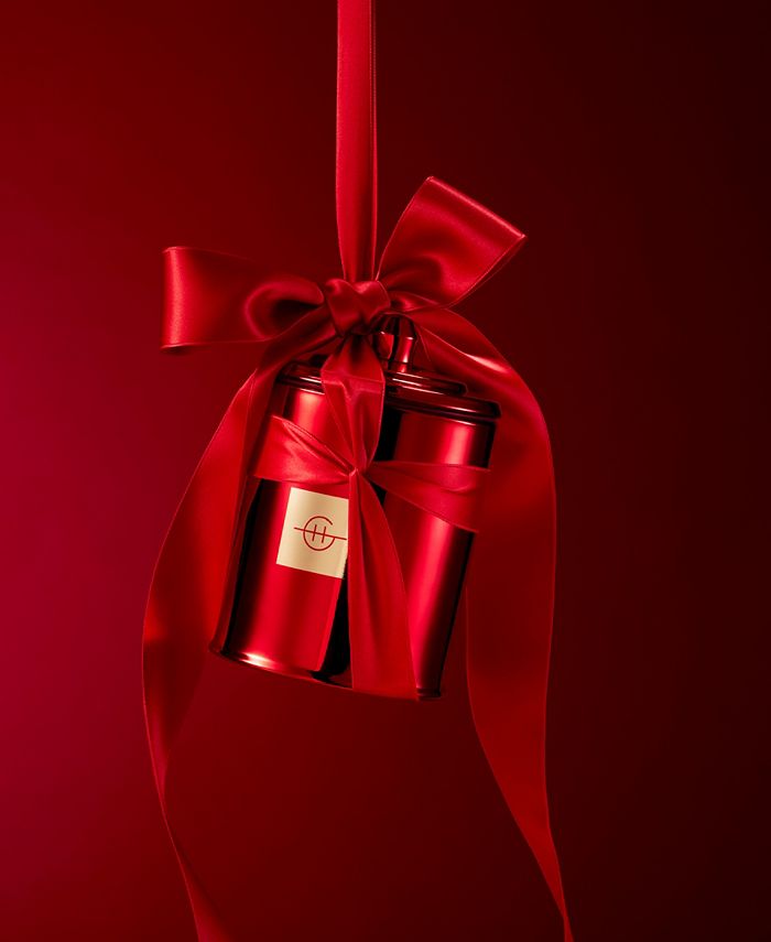 Glasshouse Fragrances Holiday Under the Mistletoe Triple Scented Candle