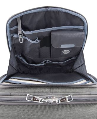 Platinum Elite Business Plus 20" Carry-on Spinner