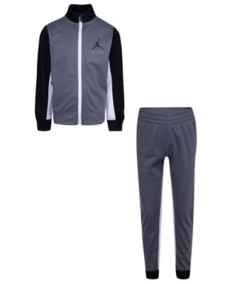 Nike hotsell sweatsuit macys