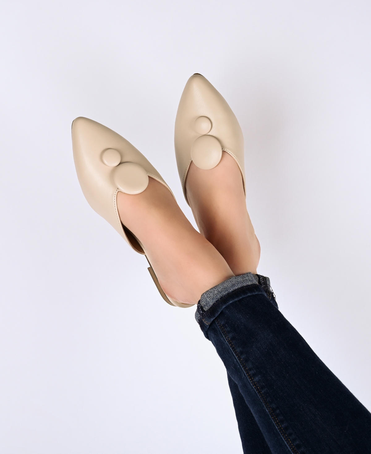 Journee Collection Women's Mallorie Button Mules