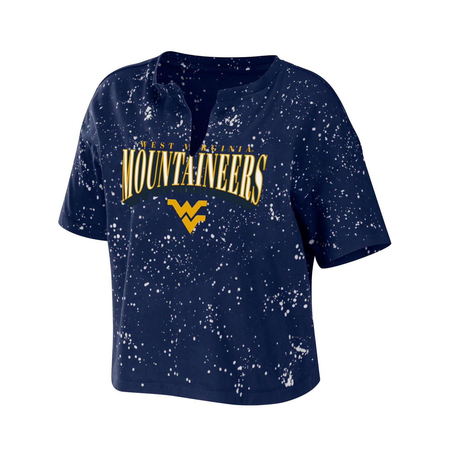 Женская футболка WEAR by Erin Andrews Navy West Virginia Mountaineers Bleach Wash Splatter Cropped Notch Neck — фото 3