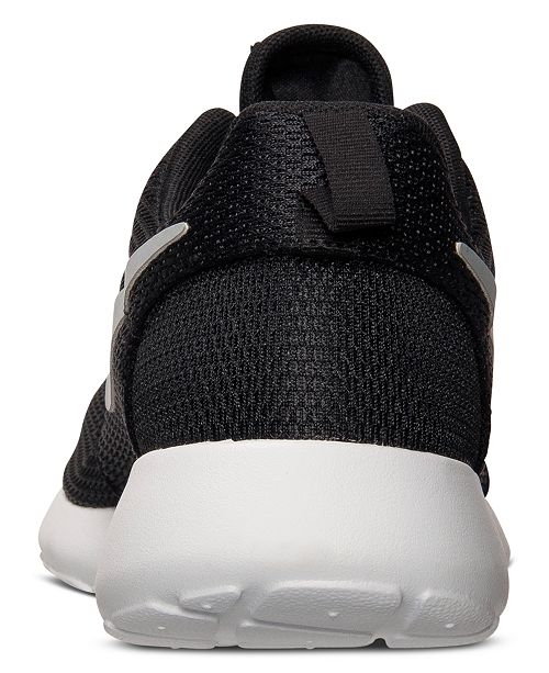 finish line womens roshe run