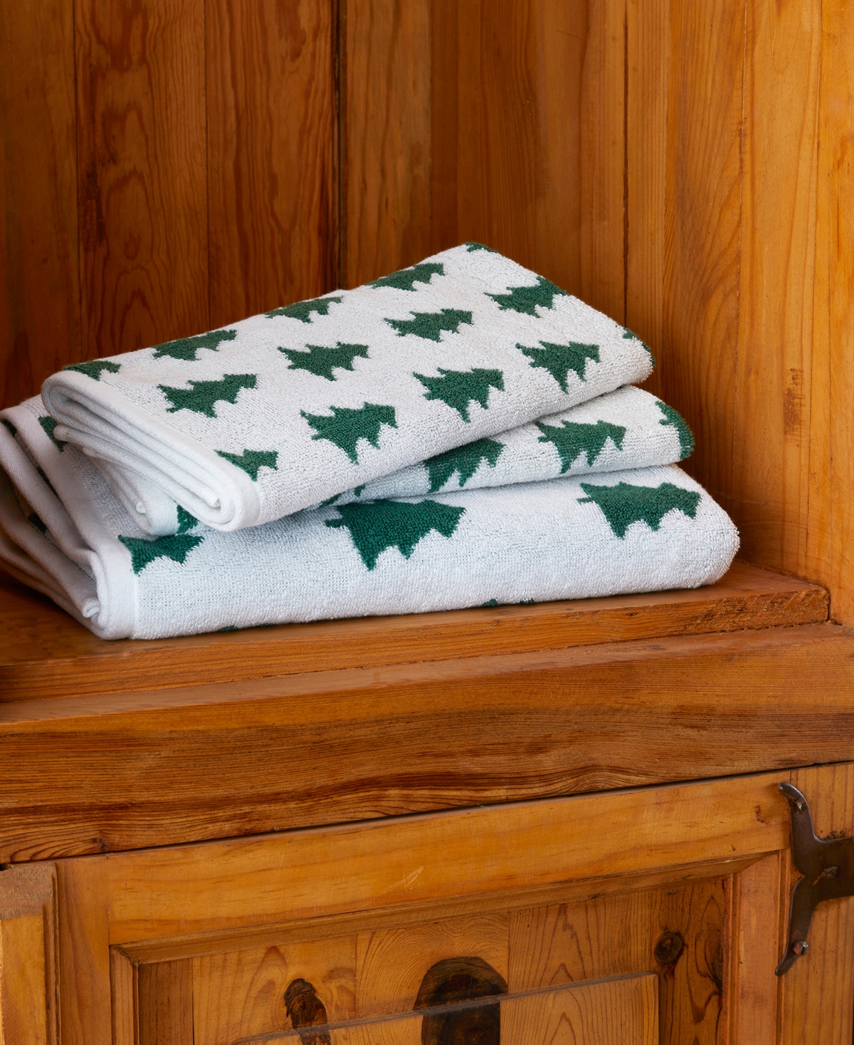 Shop Skl Home Holiday Trees Cotton Bath Towel, 30" X 54" In Green