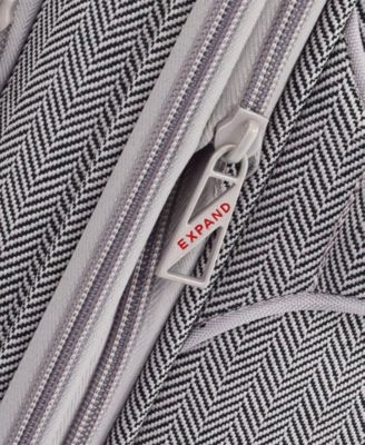 Kensington 20" Expandable Spinner Carry-On