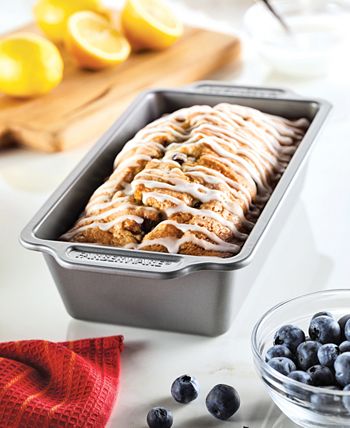 Farberware® 9'' x 5'' Nonstick Aluminum Loaf Pan