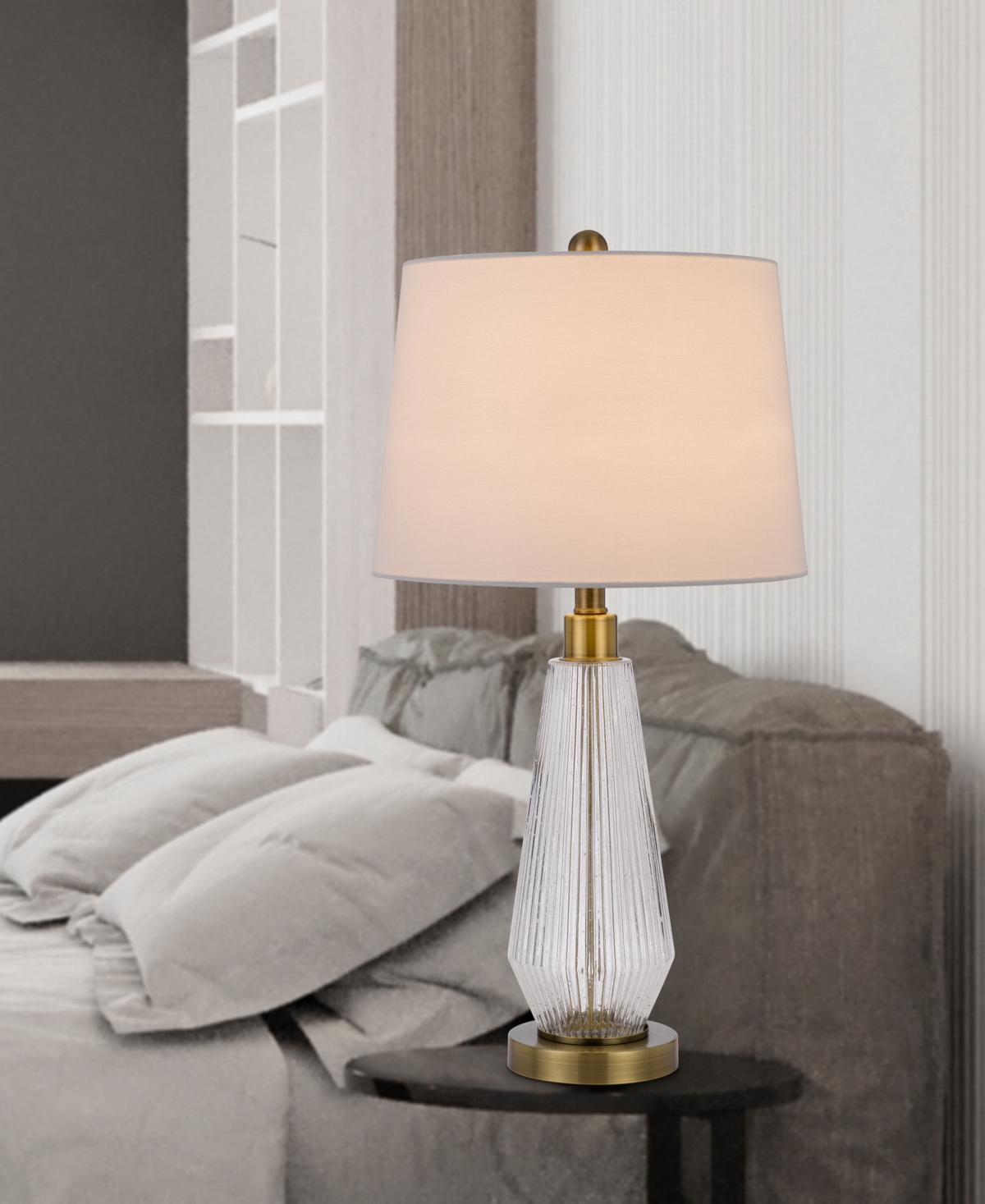 Cal Lighting Belville 26.5" Height Table Lamp Set In Antique Brass,glass