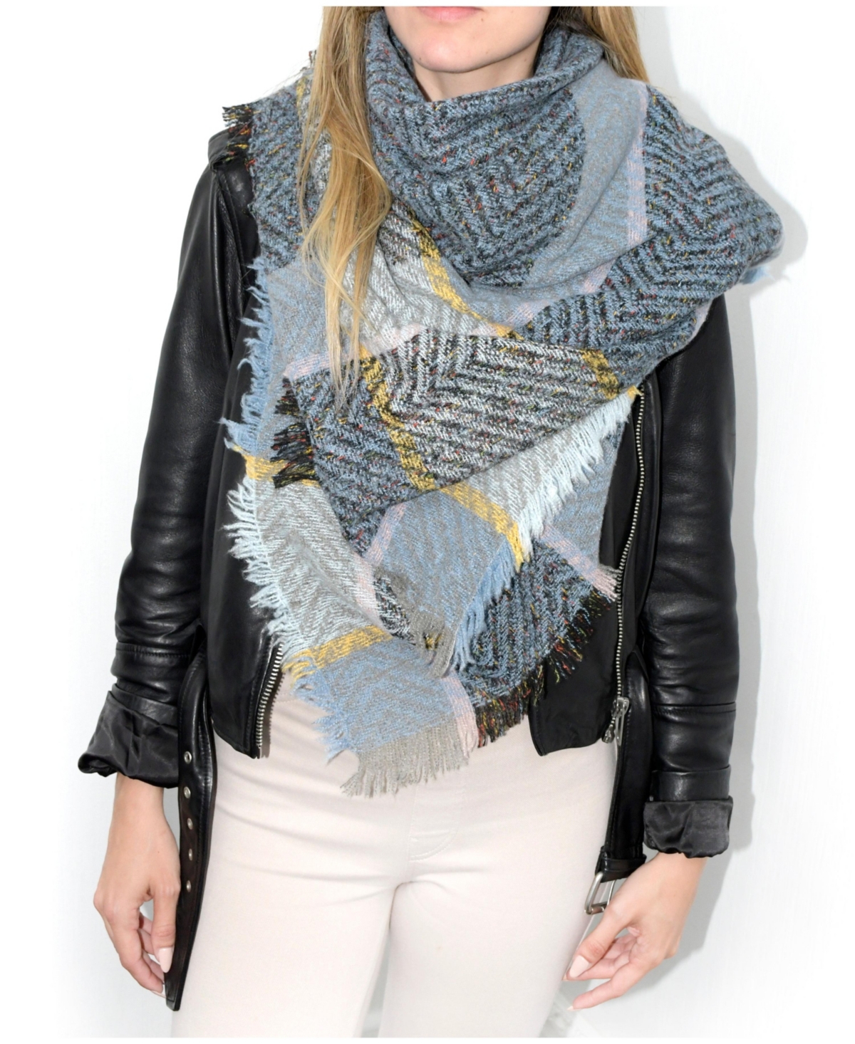 Checkered Shawl Scarf - Navy/grey